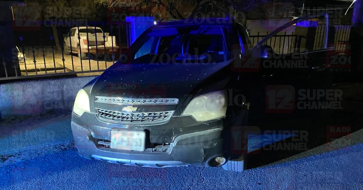 Ante esto, fue detenida y su vehículo remolcado por una grúa.