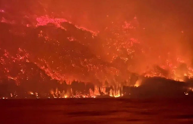 Los incendios forestales avanzan en varias provincias argentinas en medio de sequía y alerta roja.