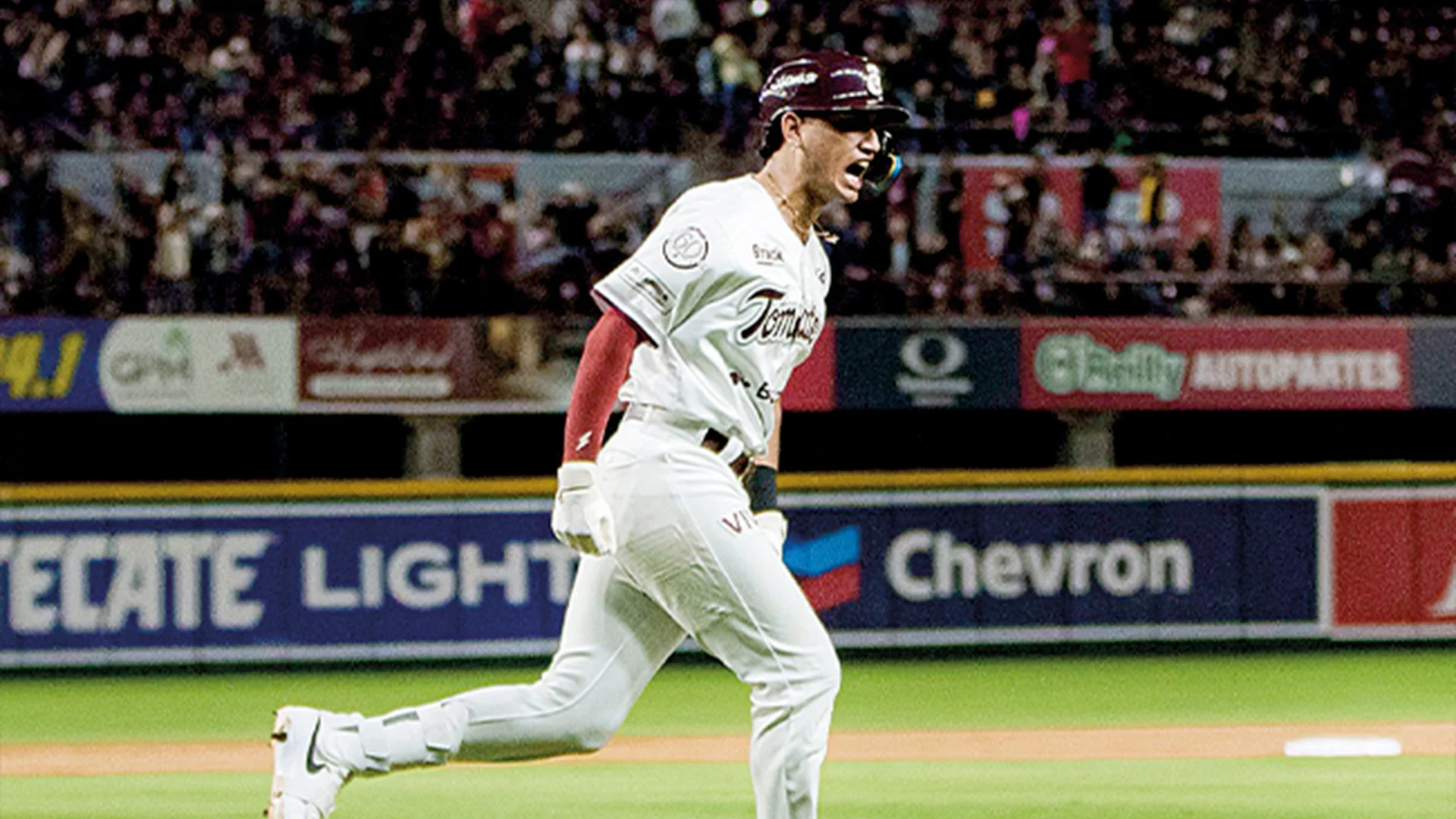 Charros echa a Naranjeros y Tomateros fuerza el J7; muy apretados
