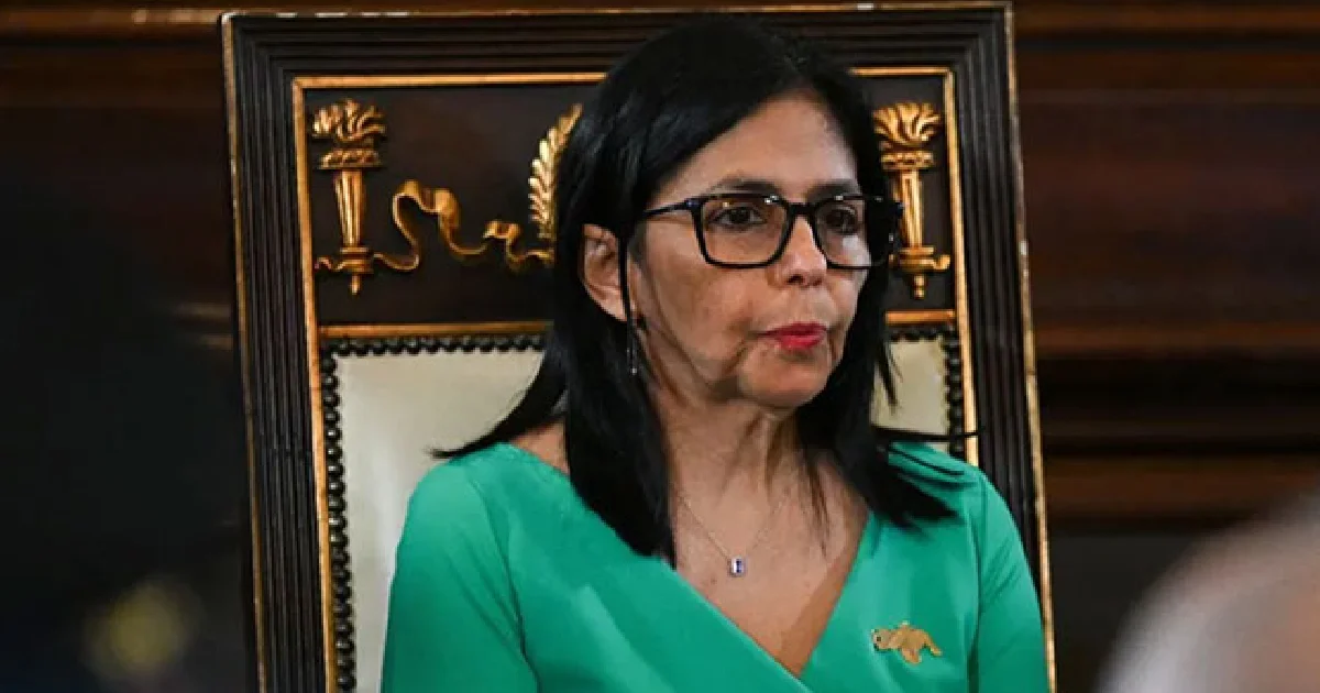 La presidenta interna declaro que tiene "la responsabilidad" de encargarse del país "mientras dure su secuestro".