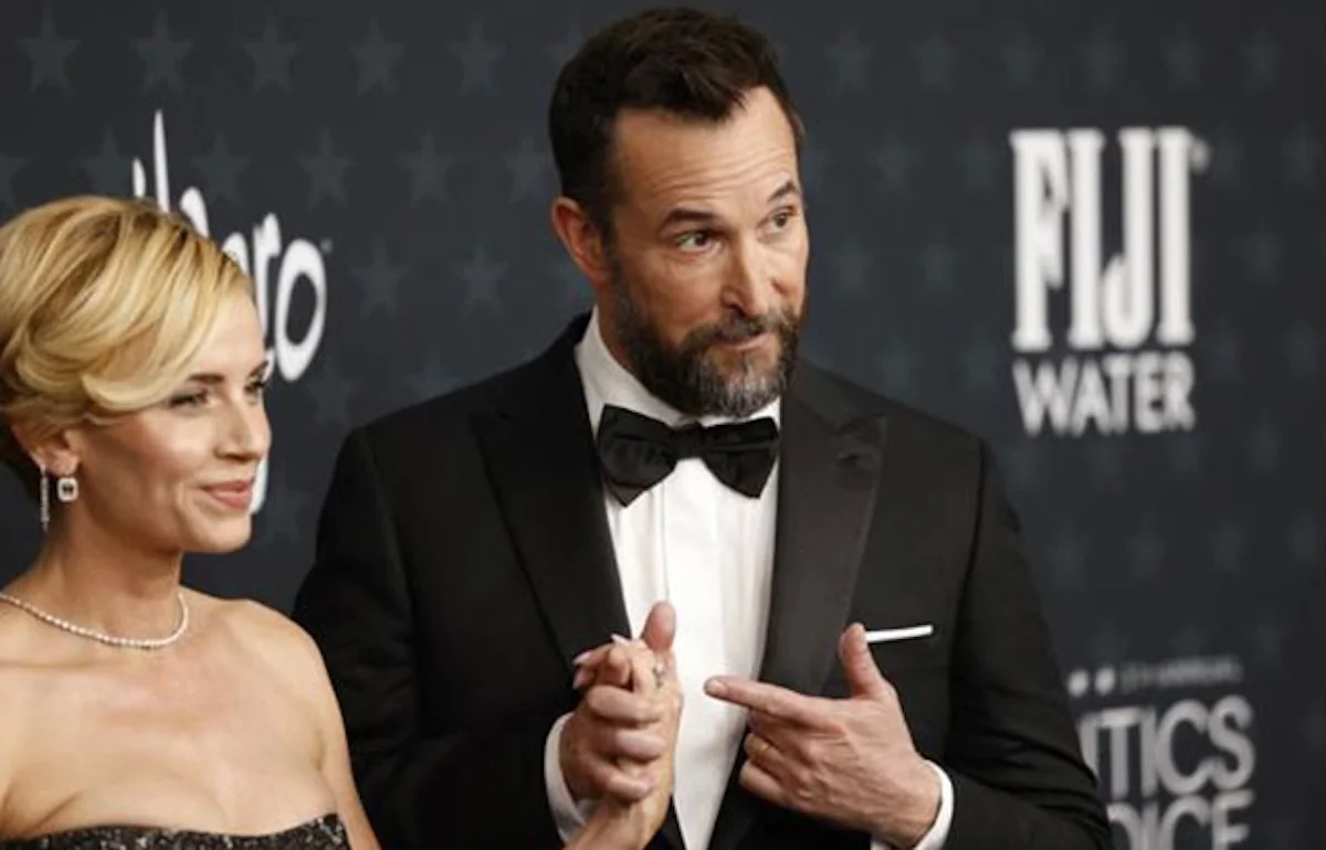 Noah Wyle le arrebata a Diego Luna el Globo de Oro a mejor actor masculino en serie