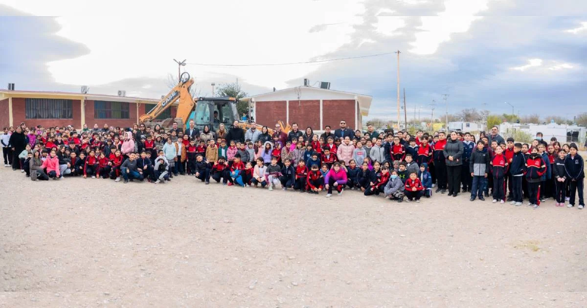 Jacobo Rodríguez cumple compromiso y arranca obras en primaria José Juan Ortiz