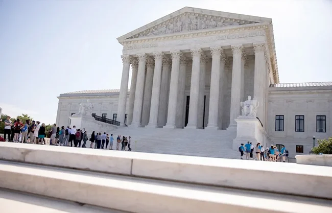 Las demandas que considera el Supremo fueron presentadas por Becky Pepper-Jackson, estudiante de secundaria en Virginia Occidental
