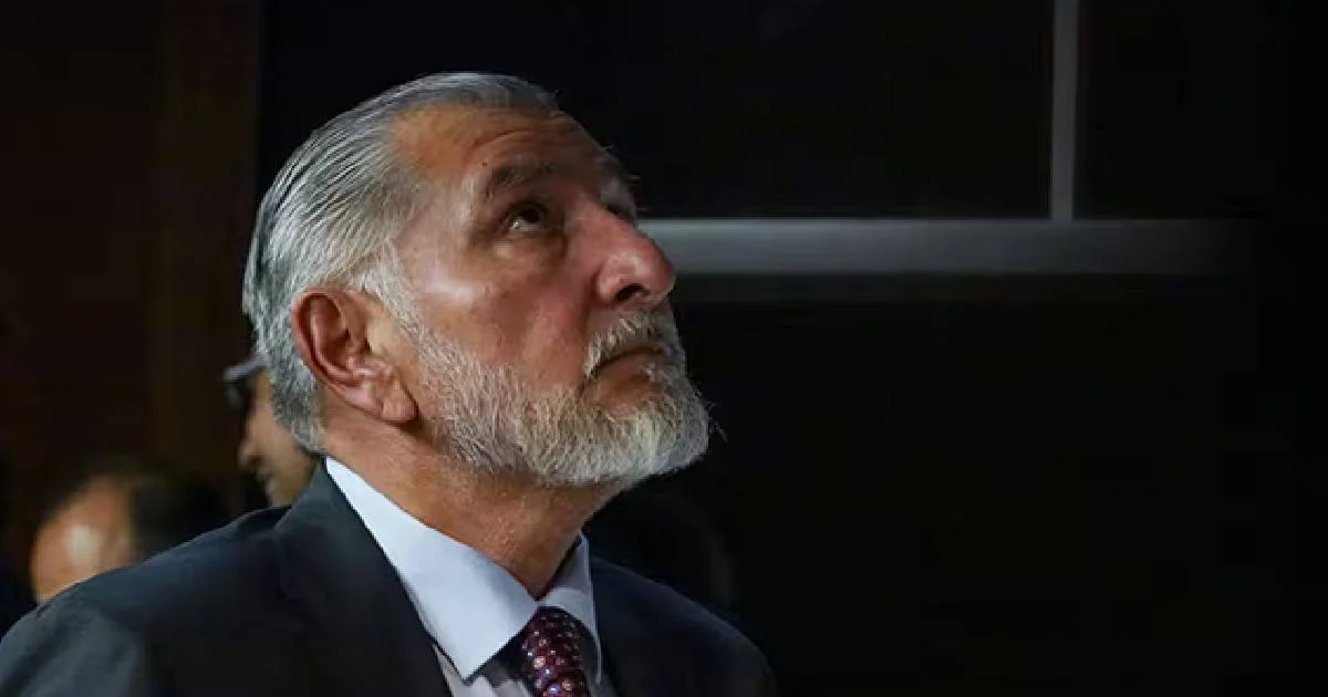 Adán Augusto negociaría su salida del Senado a cambio de una embajada