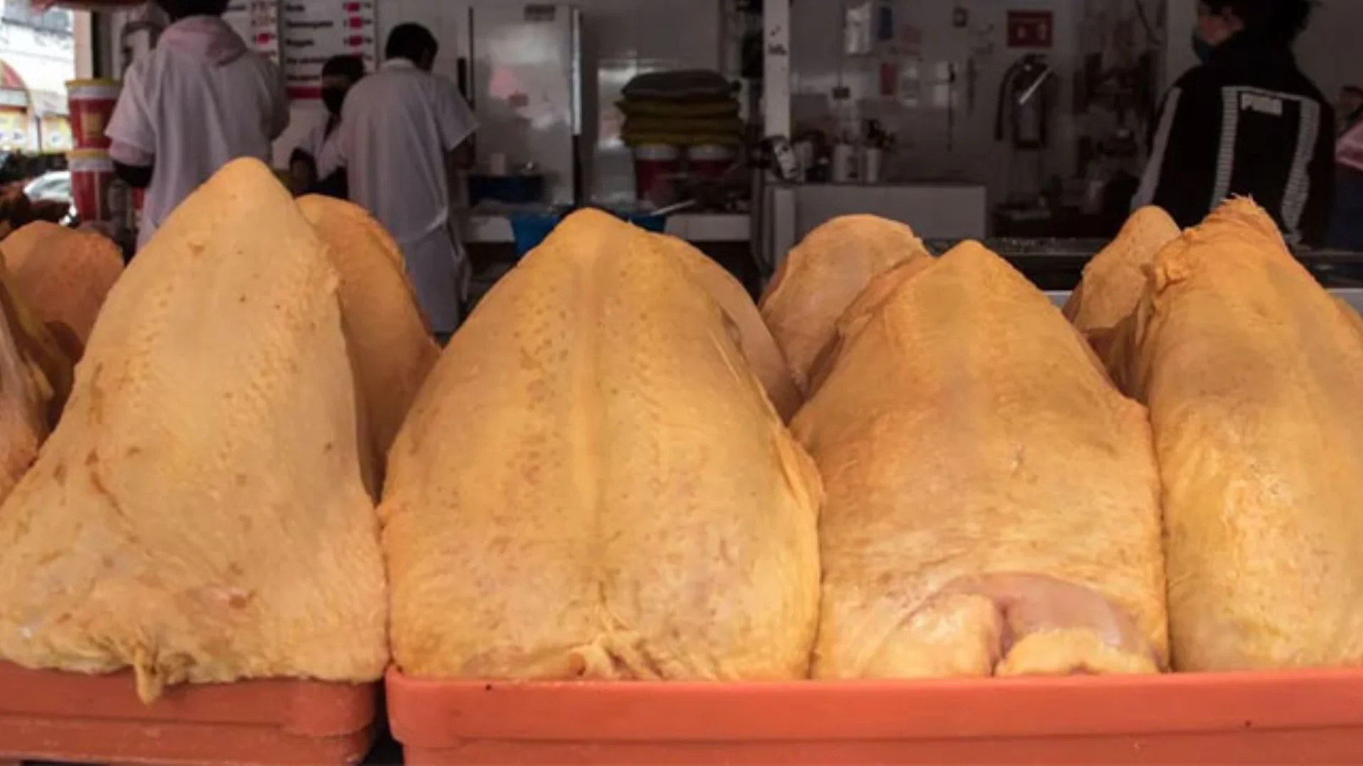 Pilgrim’s invertirá mil 300 millones de dólares hasta 2030 en México