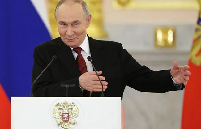 Putin exhortó a todos los países a “respetar el derecho internacional” para configurar “un nuevo y más justo orden mundial multipolar”.