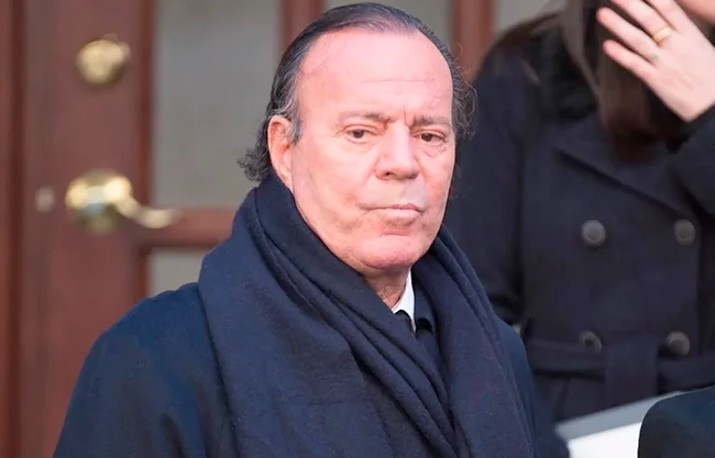 Aún tengo fuerzas para defender mi dignidad: Julio Iglesias