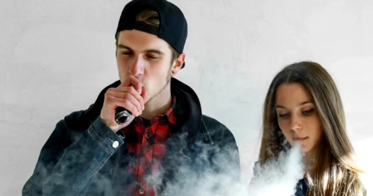 También para prevenir el uso del cigarrillo electrónico, ambos perjudiciales para la salud