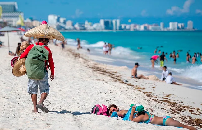 Cae turismo mexicano; pega inseguridad durante 2025