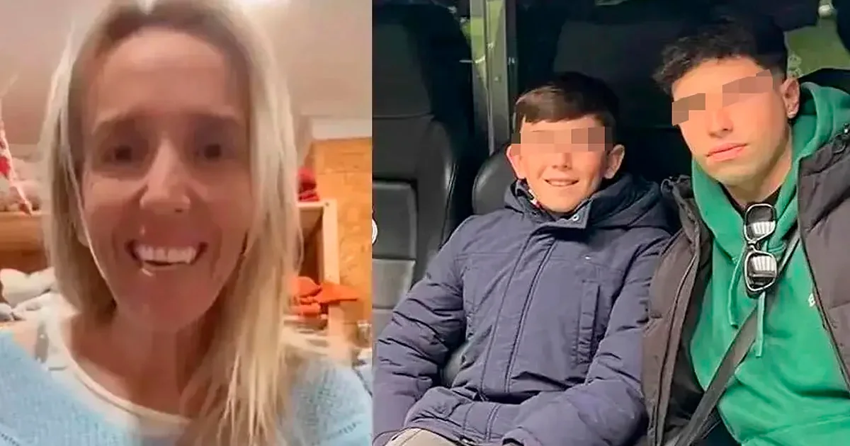 La pequeña salió por la ventana del tren y la encontraron deambulando sola por la vía. El primo del padre buscó a la familia por todos los hospitales