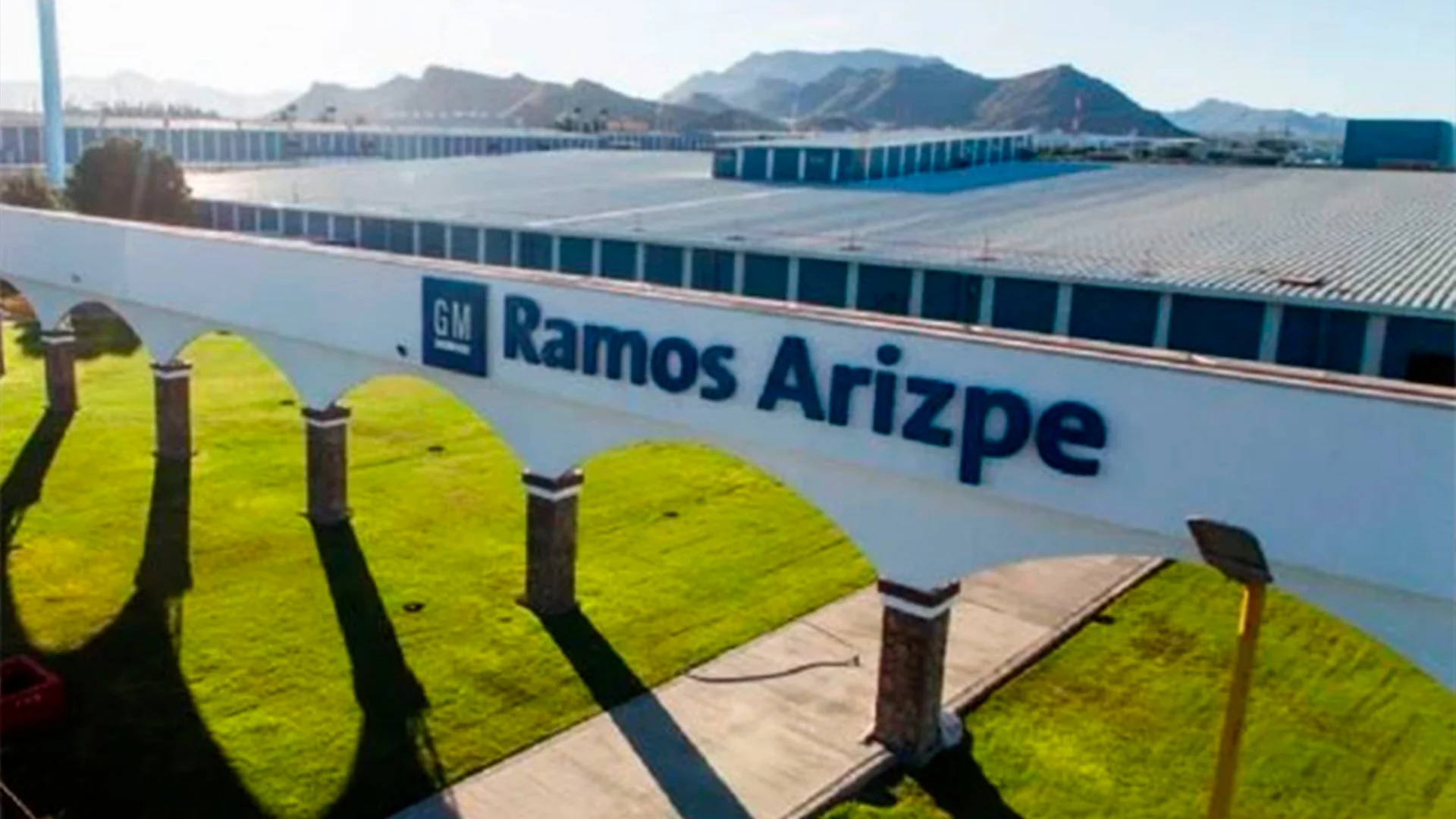 Mantiene GM apuesta en México: Sheinbaum; ‘reorienta armadora producción mercado en el país’