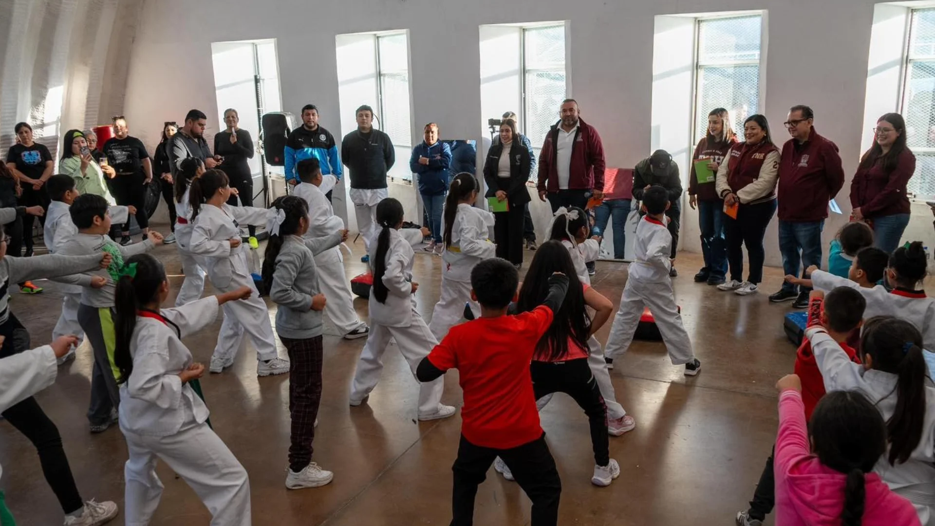 Centros Comunitarios ofrecen amplia variedad de talleres gratuitos