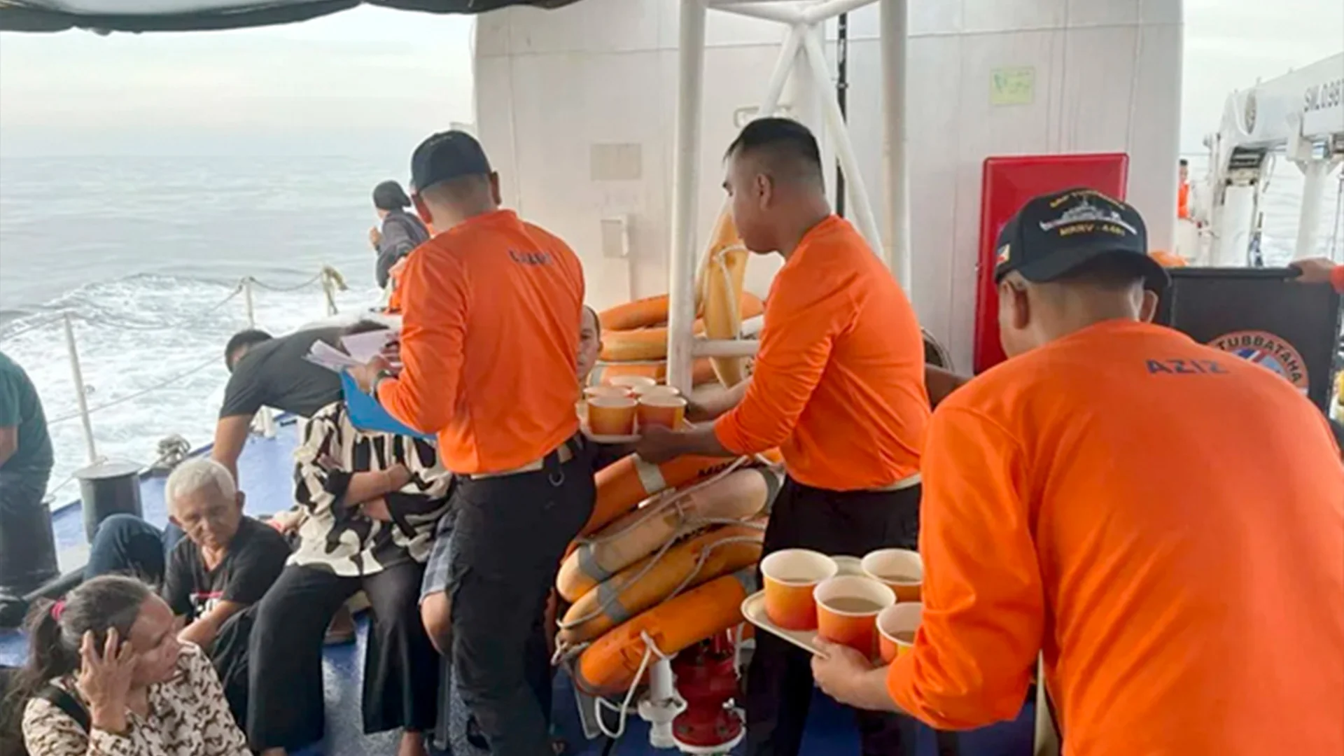 Al menos 15 muertos en el sur de Filipinas al hundirse un ferri con más de 300 pasajeros