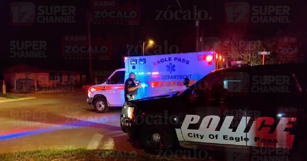 El accidente ocurrió alrededor de las 9:30 luego de que automovilistas reportaran al 911 de emergencias al hombre que yacía tendido sobre el pavimento.