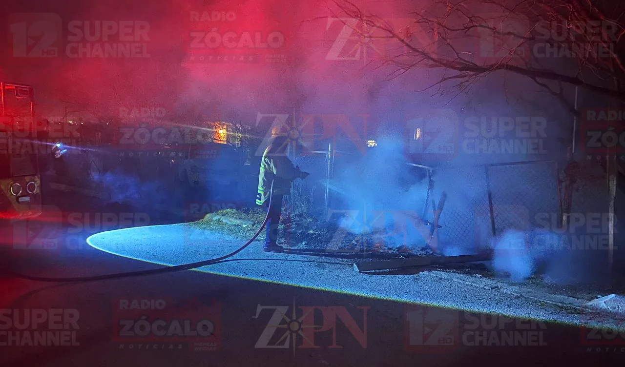 El siniestro se originó a causa de una fogata que fue encendida para mitigar el frío.