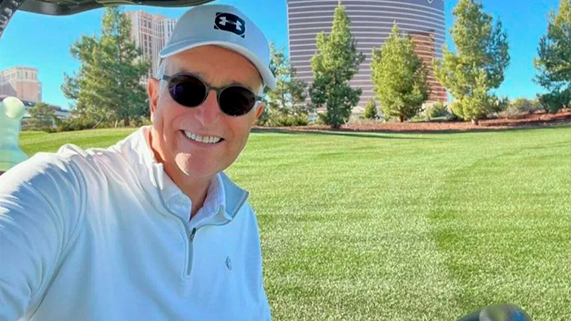 Salinas Pliego retuvo campo de golf en Huatulco y alcalde le condonó 99% de predial