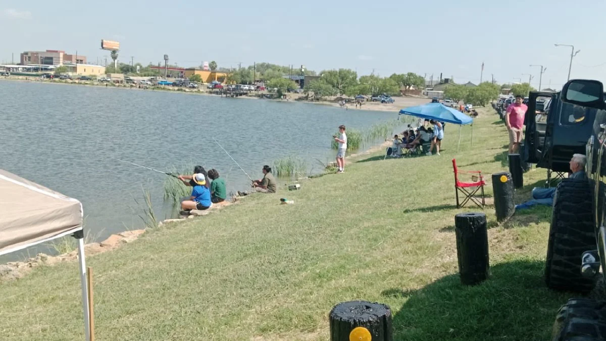 Invita Condado de Maverick a torneo de pesca gratuito