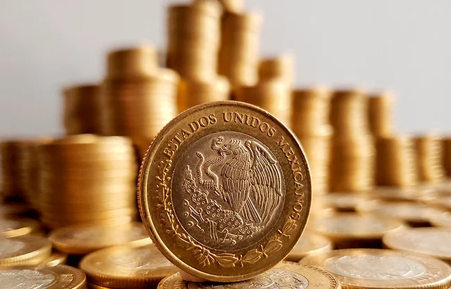 Cuesta deuda igual a ingreso petrolero; histórico déficit público