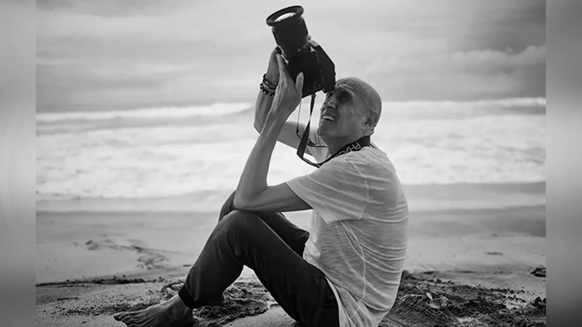 Este perfil recorre su oficio, sus riesgos y su mirada a través de sus amigos y colegas.