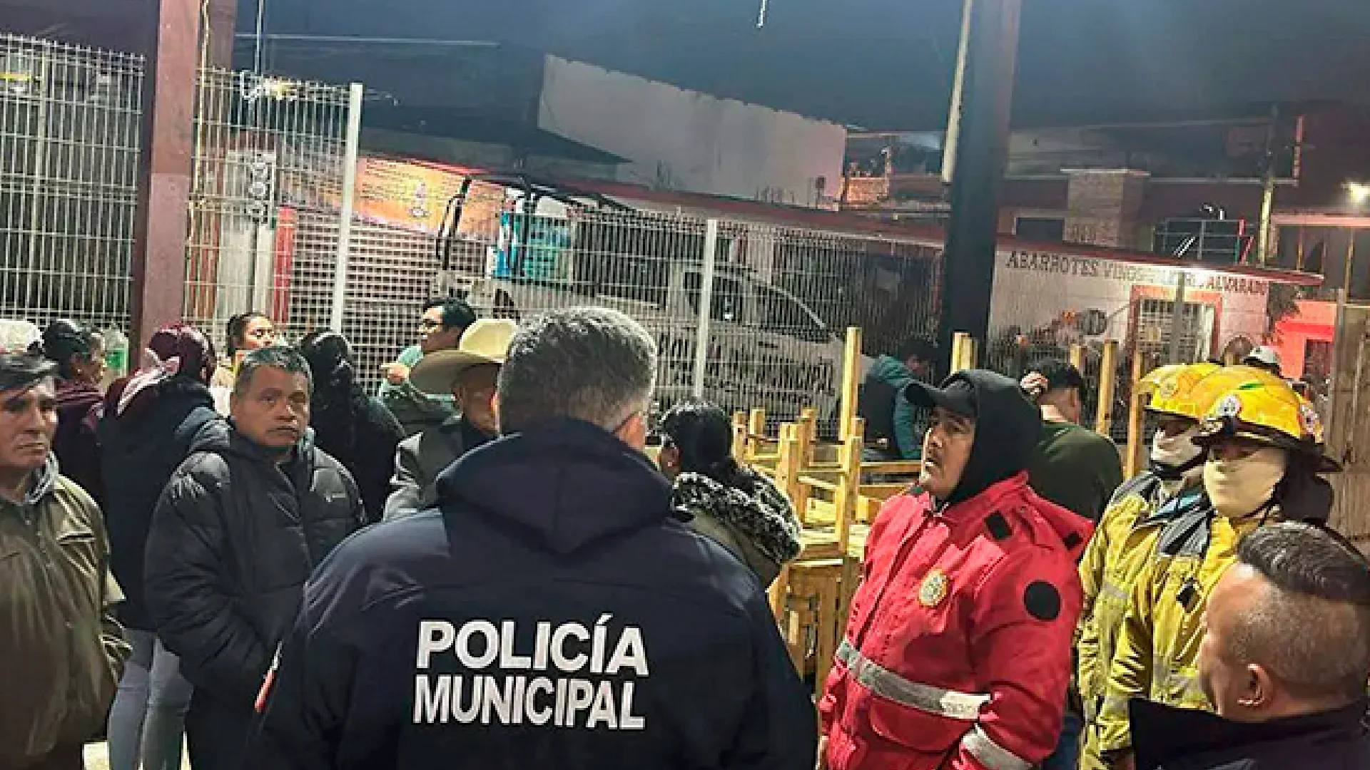 Diez lesionados por incendio provocado por fuga de gas en Cuacuila, Huauchinango