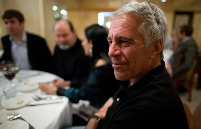 El Departamento de Justicia publicó el pasado viernes tres millones de páginas de documentos del caso Epstein