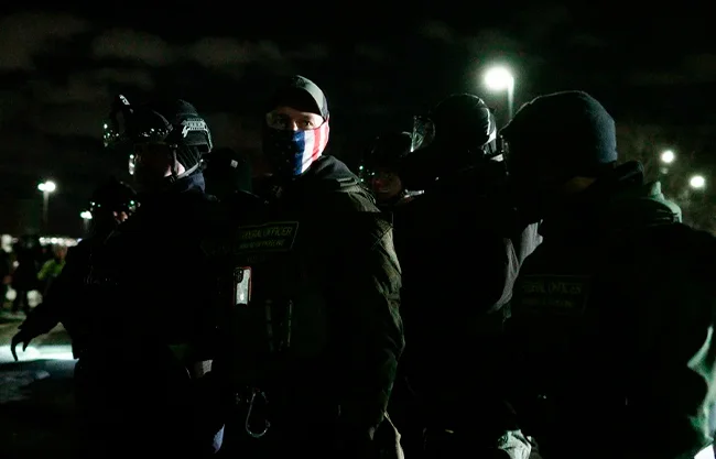 El Gobierno de EU ordena el uso de cámaras corporales en agentes del ICE