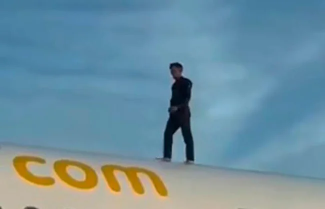 El sujeto fue trasladado al Hospital General de València debido al estado psíquico alterado.