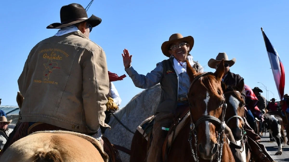 En plan cierre del Puente 2 el viernes por Cabalgata La Grande