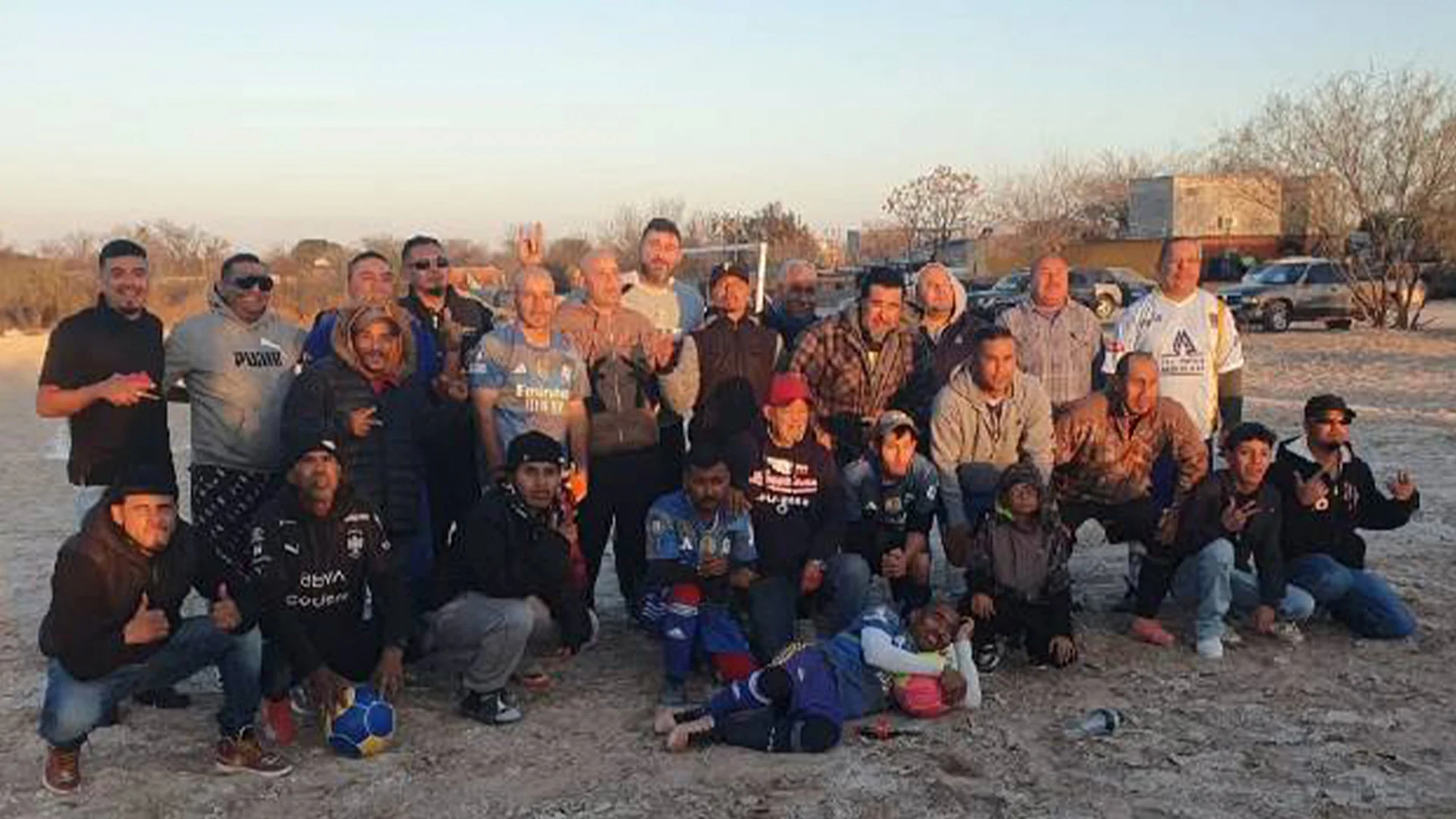 El campo Chucos fue el escenario de este partido que terminó siendo dominado por la escuadra de Mario y Ricardo Caballero.