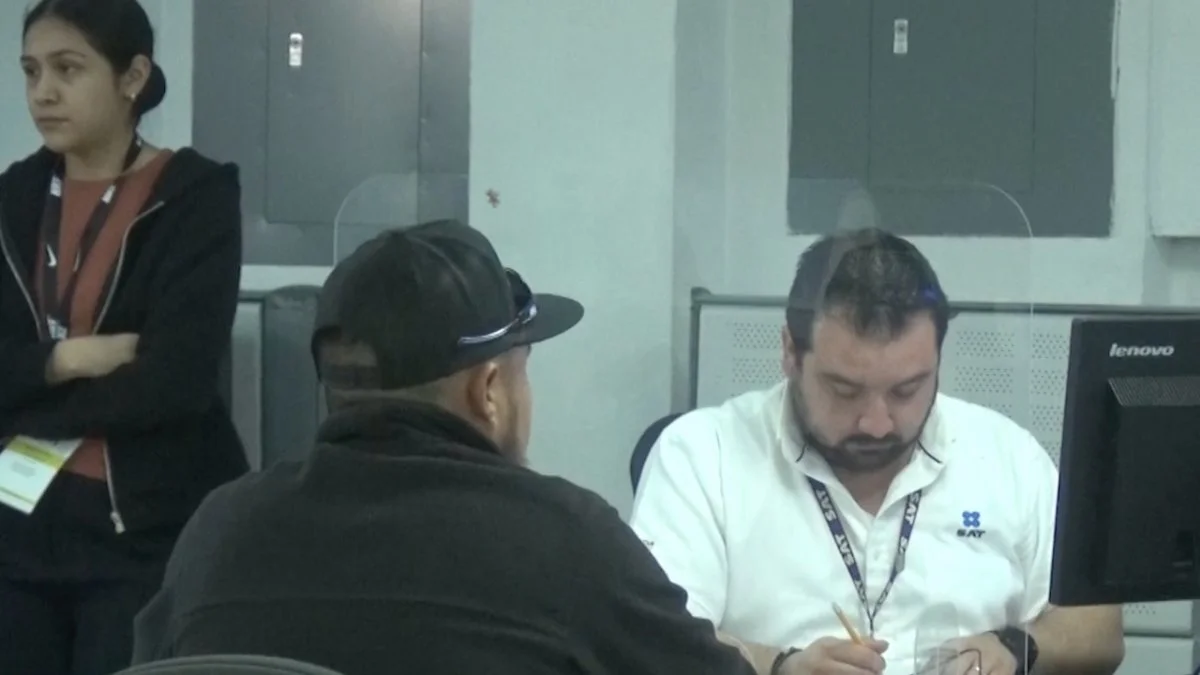 Llama SAT a cumplir con declaración anual 2025 y regularización fiscal