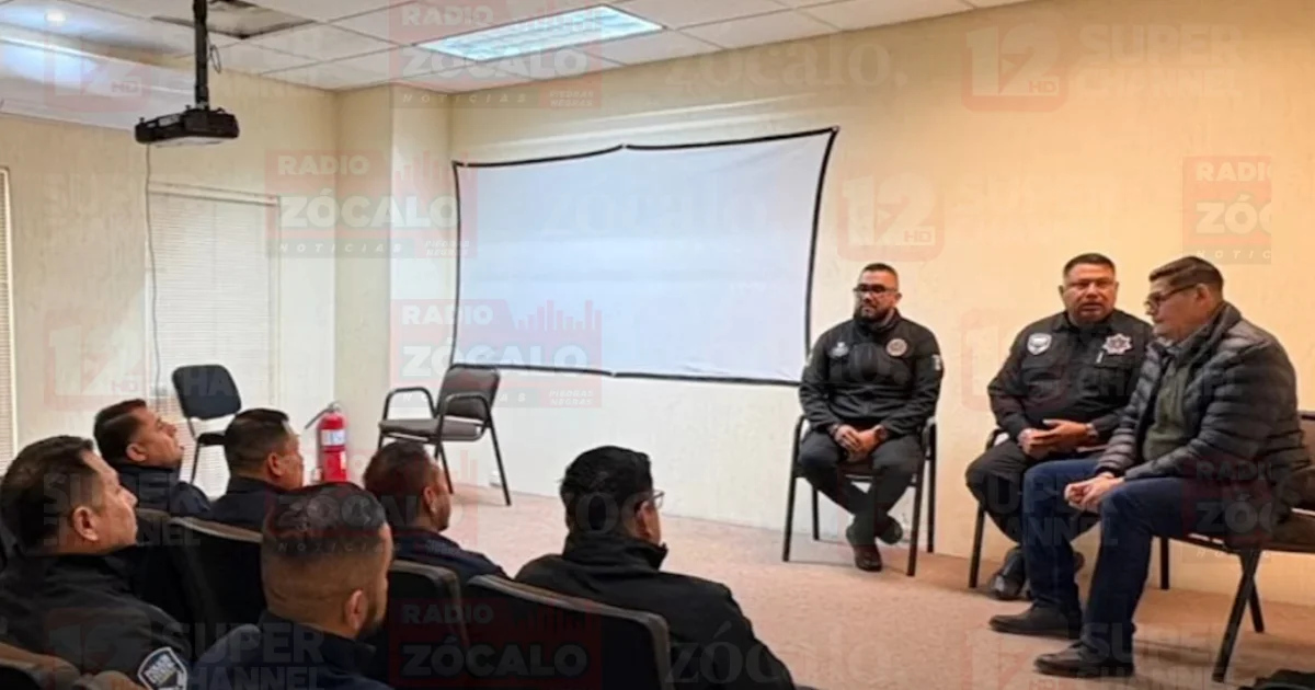 Fiscalía sostiene reunión con comisarios y comandante de la región