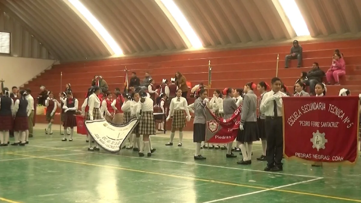 Llevan a cabo etapa regional de concurso de escoltas con participación de nueve secundarias de Allende, Acuña y Piedras Negras