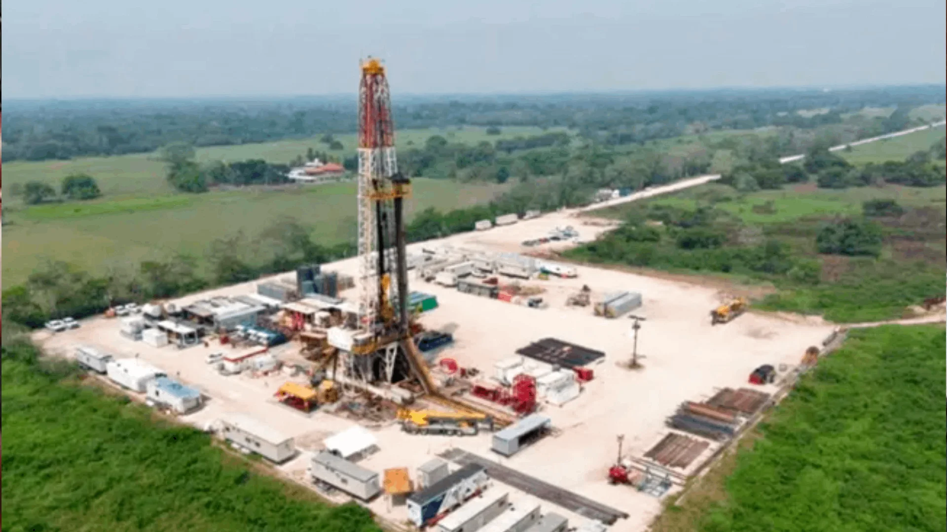 Para reducir dependencia con EU, Pemex adjudica contrato para campo de gas a empresa de Slim