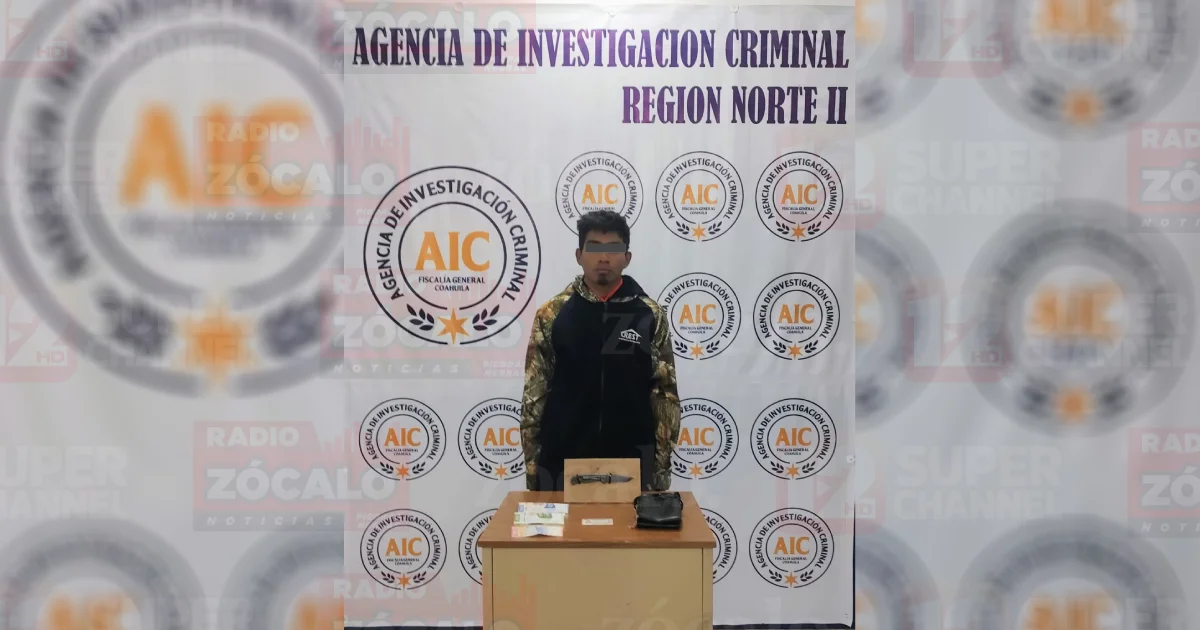 Durante su arresto se le incautaron un arma blanca y un bolso de mano