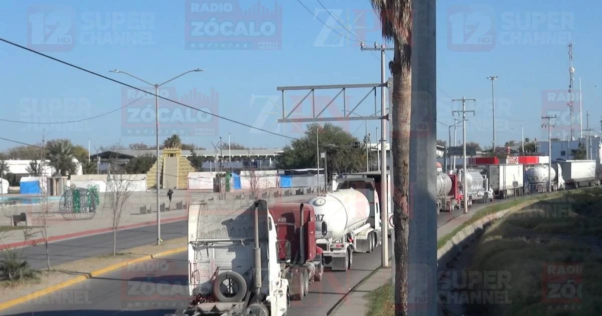 Éste miércoles, gobernador iniciará ampliación de la Ruta Fiscal en Piedras Negras; alcalde gestiona apertura de aduana 24 horas, ante caos por tráileres.