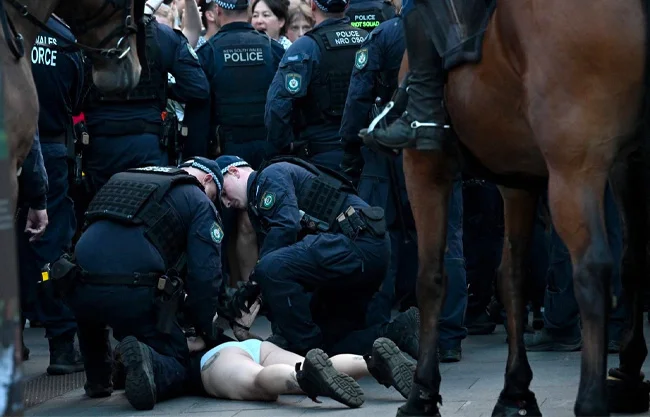 Policía de Australia arresta a 27 personas por protesta contra visita del presidente de Israel