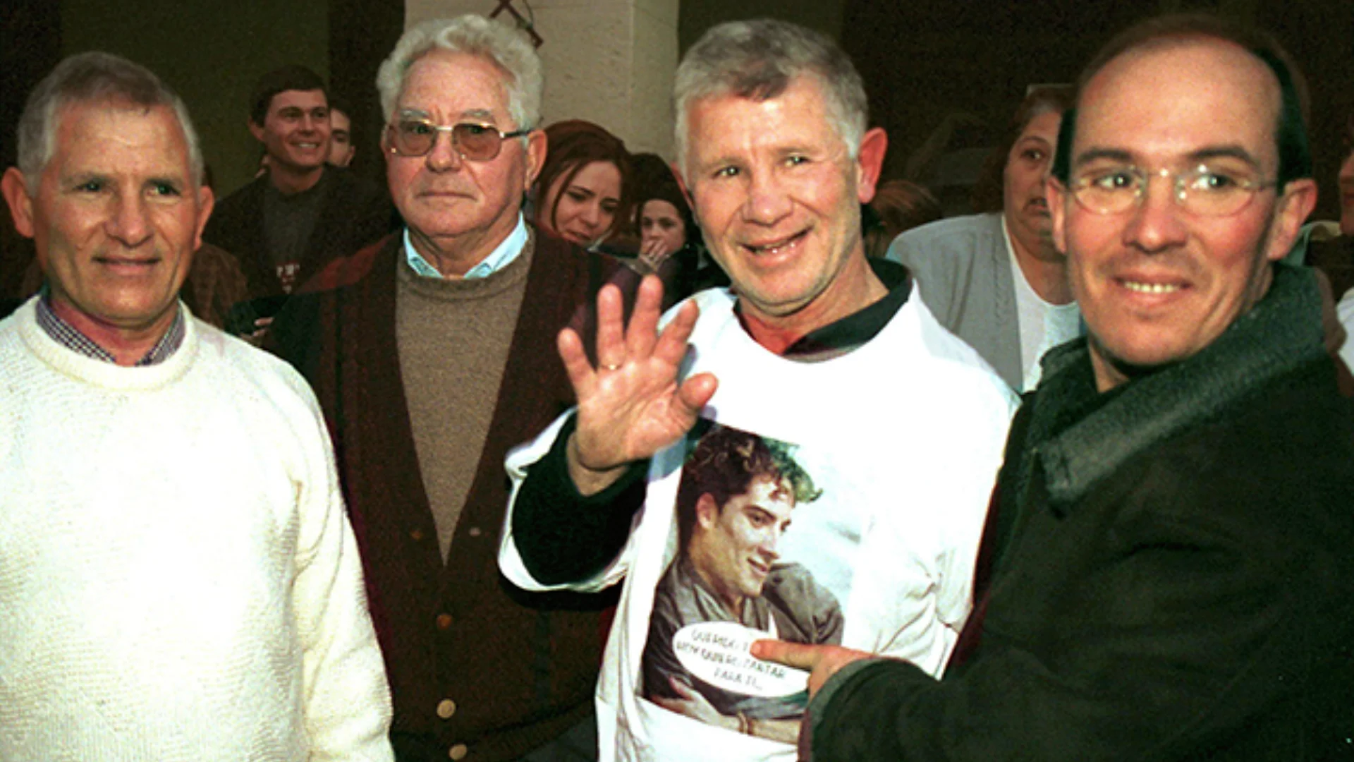 Así lo confirmó el propio artista a través de sus redes sociales con un emotivo mensaje de despedida.