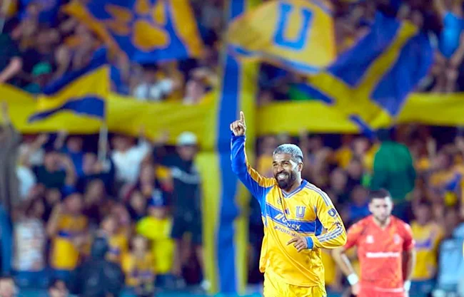 Mejor debut para Rodrigo Aguirre con Tigres, imposible. "El Búfalo" marcó un doblete, para guiar a la "U" al triunfo 4-1 sobre el Forge FC