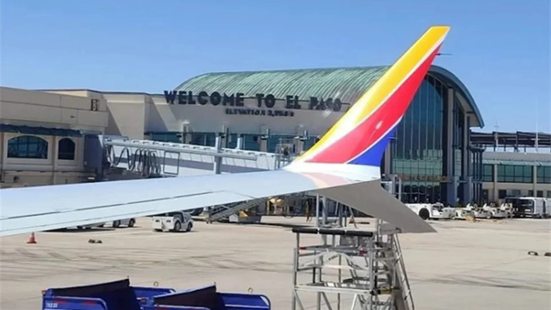 Todos los vuelos con origen y destino en la ciudad habían quedado suspendidos.