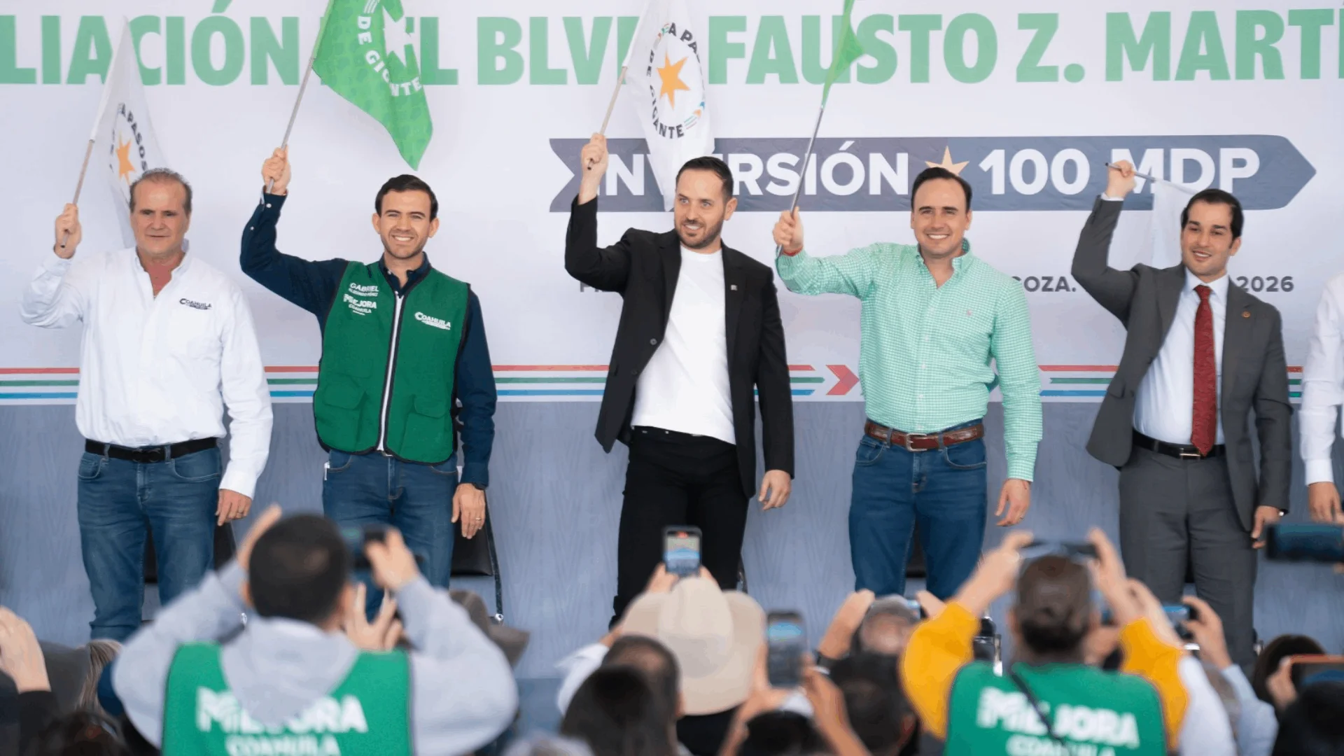 La explicación técnica de la obra estuvo a cargo del secretario de Infraestructura, Miguel Ángel Algara Acosta, quien dijo que se trata de la primera de cinco etapas y cuya inversión inicial ronda los 100 millones de pesos, de un costo total de 500 millones de pesos.