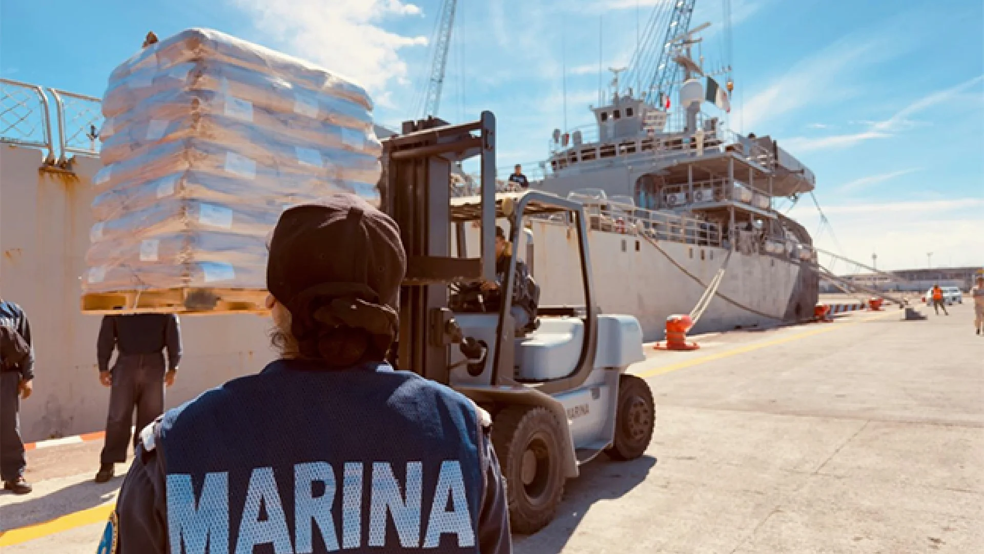 Sheinbaum explicó este miércoles que está previsto un segundo envío de ayuda humanitaria a la isla tras el retorno de estos barcos militares a su país.