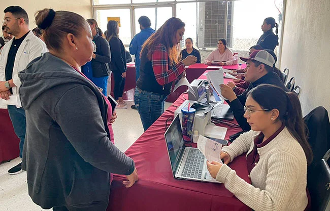 Permitirá que médicos, enfermeras y trabajadores administrativos realicen ahí mismo el pago del impuesto predial.