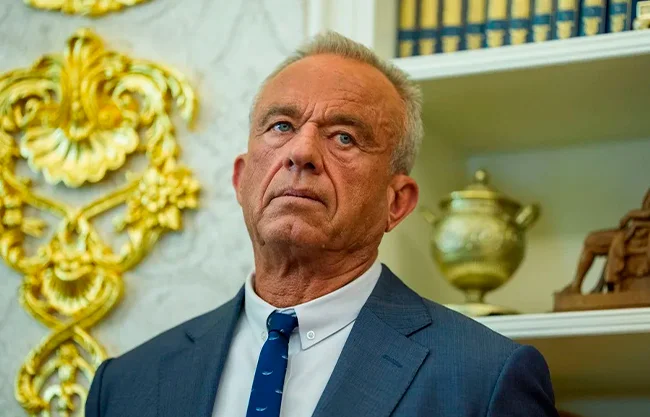 Defendió que sus experiencias extremas forman parte de un "aprendizaje" que le otorga una visión única sobre la crisis de sustancias en la nación