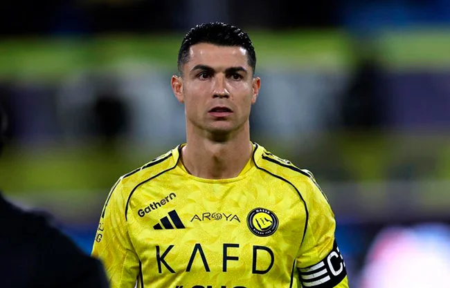 Cristiano Ronaldo puso fin a su protesta y anotó a los 18 minutos en el duelo ante Al Fateh.