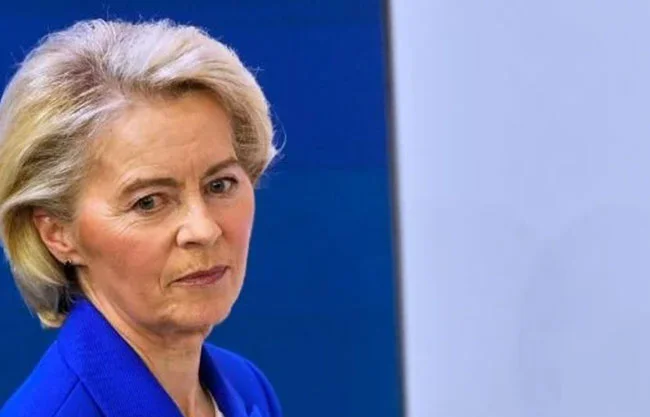 La presidenta de la Comisión Europea declaró el momento de "implementar la cláusula de defensa mutua europea"