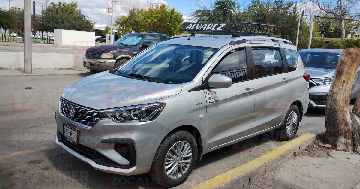 La camioneta Suzuki gris plata fue sustraída a las 7:20 de la mañana