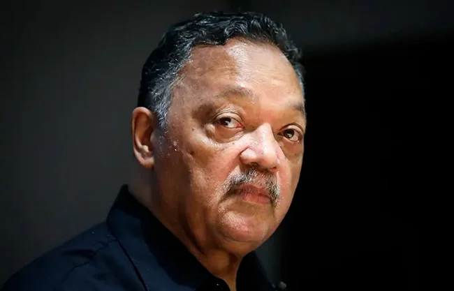 Jackson reveló que padecía Parkinson en 2017. Fue tratado como paciente ambulatorio en Northwestern Medicine