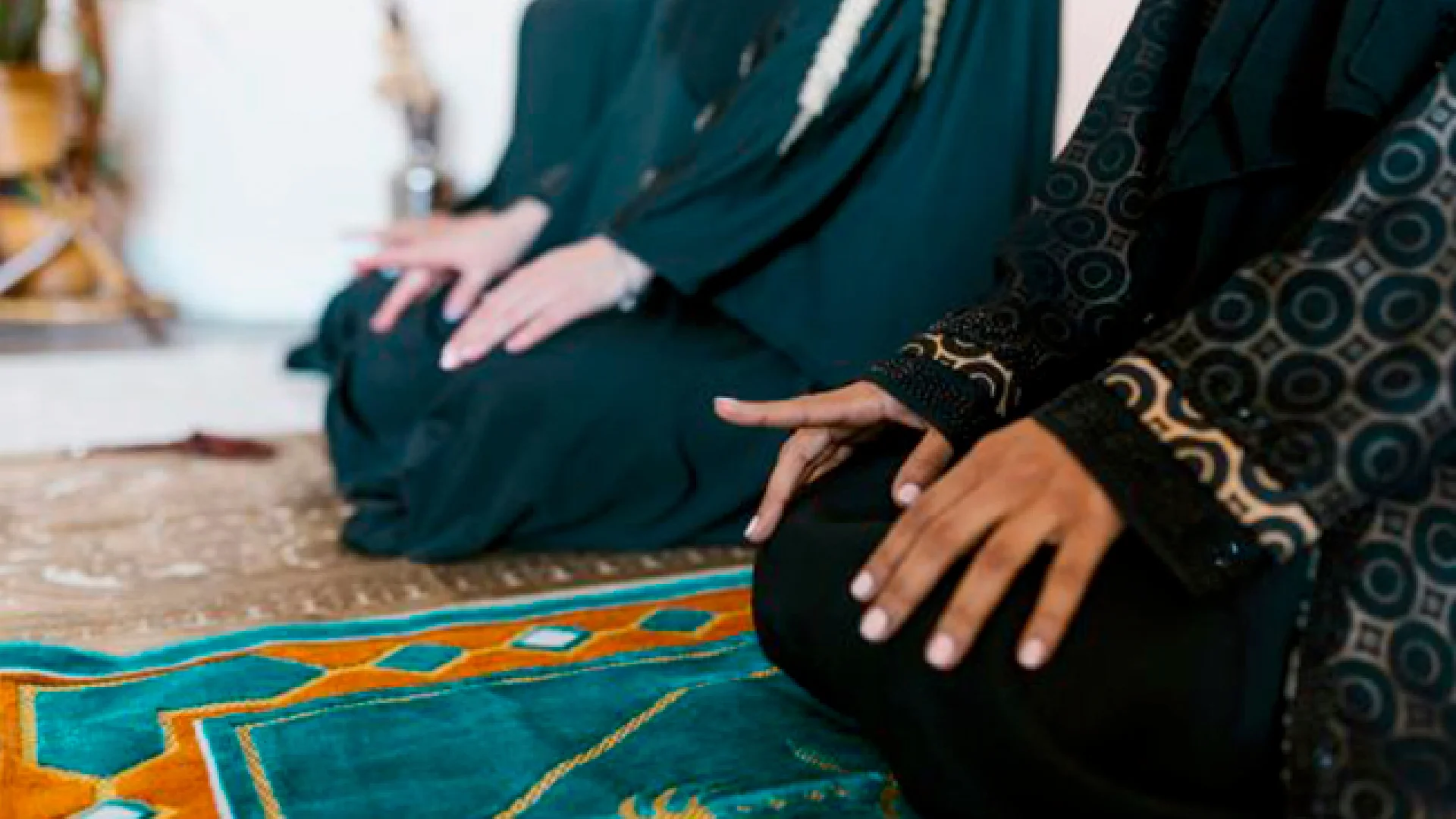 Durante este mes sagrado, los creyentes ayunan desde el amanecer hasta el atardecer, absteniéndose de comer, beber y mantener relaciones sexuales.