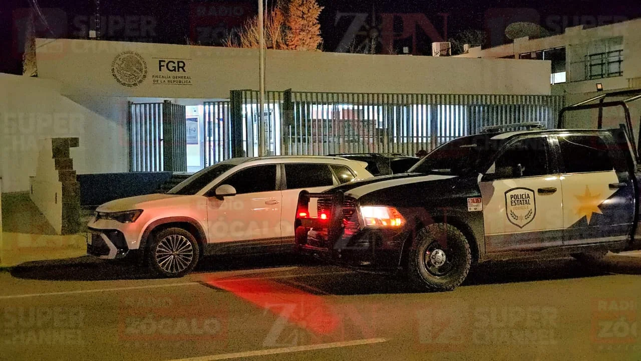 Las autoridades han confirmado que se trata de por lo menos un kilo de cocaína y cuatro kilos de heroína.