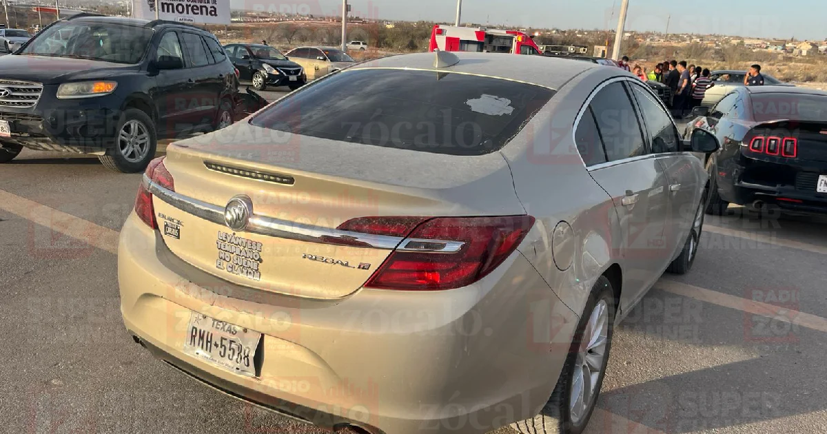 Cuatro vehículos involucrados en accidente vial